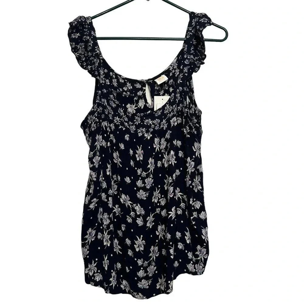 Bila NWT’s Women’s Floral print ruffle tank. Size large